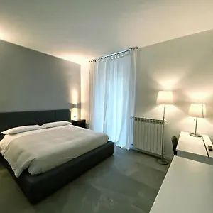https://alla-casa-di-gi-rooms.italymilanhotels.net