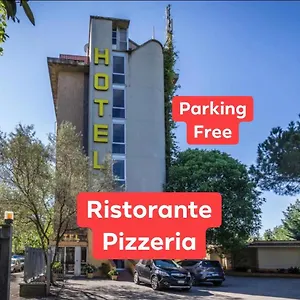 https://hotel-real-florence.it-tuscanyhotel.com